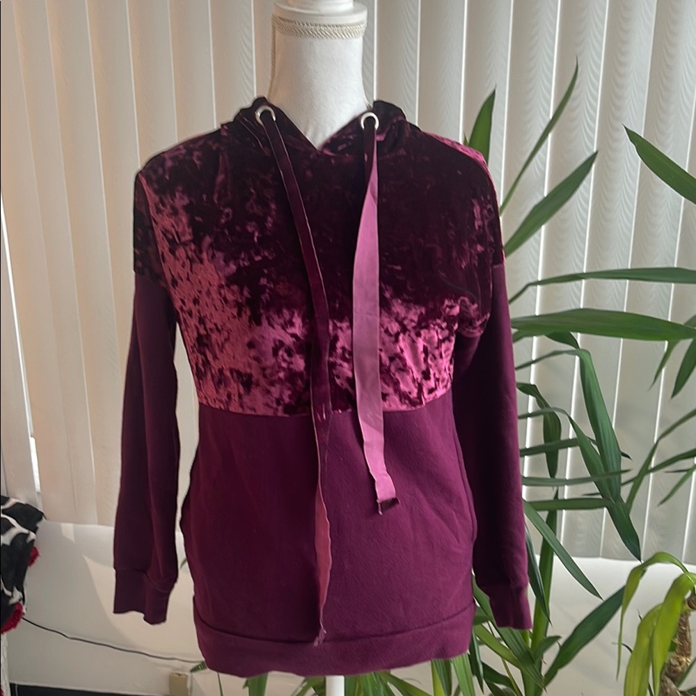 Velvet Colorblock Hoodie in Burgundy excellent condition size extra small